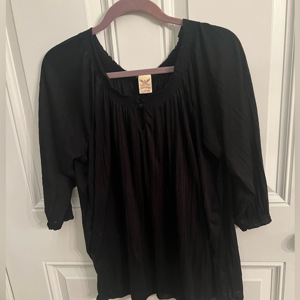 FADED GLORY Black 3/4 length flowy top relaxed fit regular length top